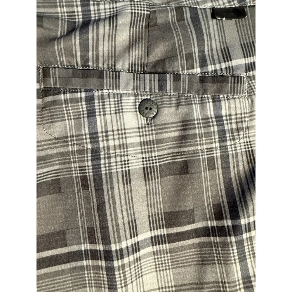 North Face Shorts Mens 40 Gray Plaid Performance Stretch‎ Outdoor Hiking Cargo